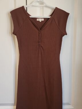 Ribbed Button-Front Midi Dress in Chocolate Brown